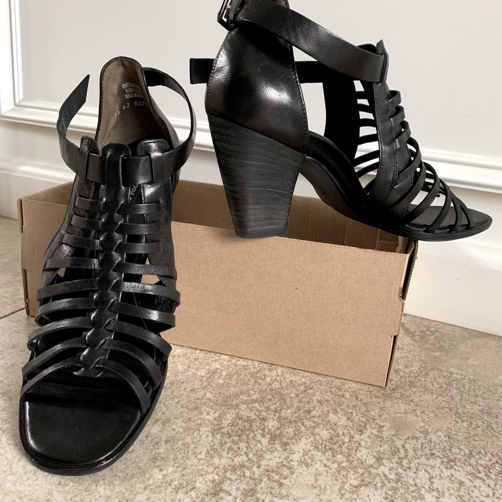 ✨Paul Green leather sandals ✨